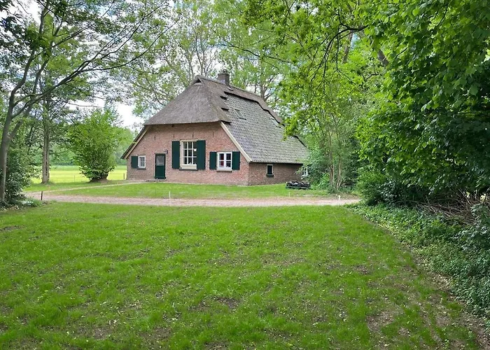 De Baander Holiday home Baak